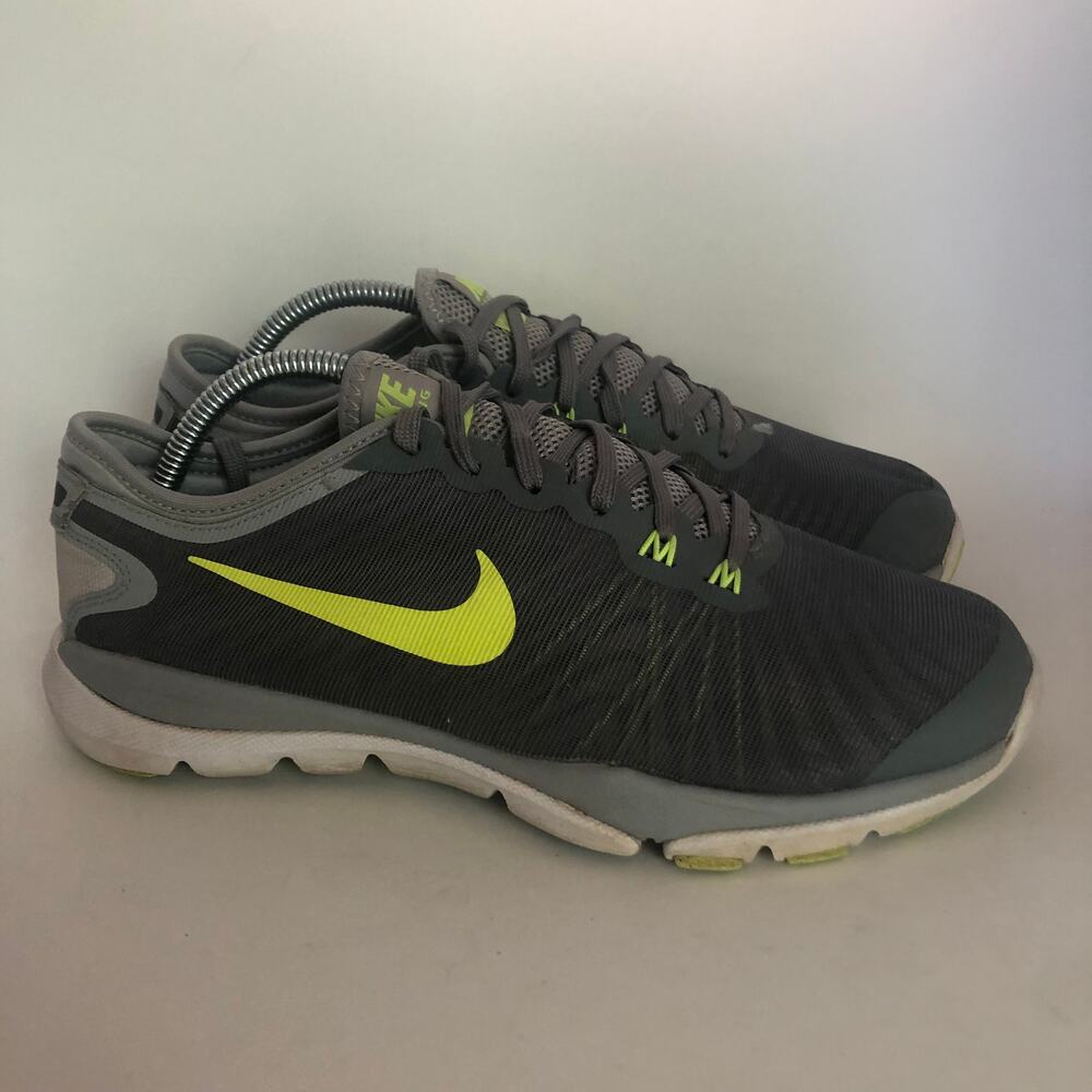 Nike Trainers 7.5 Women's  Sneakers Tennis shoes